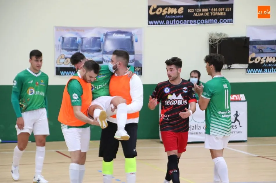 Foto 6 - Sufrida victoria del Piensos Dur&aacute;n Albense en el estreno ante el Segosala en el &uacute;ltimo minuto...