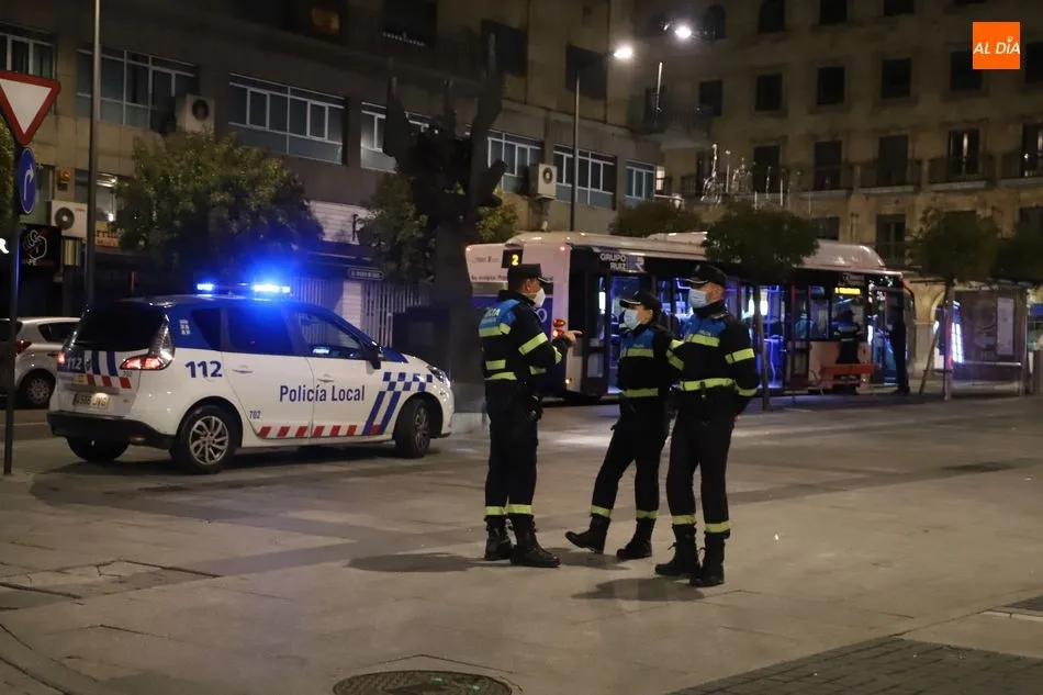 Foto 6 - La Polic&iacute;a Local despliega sus controles en Salamanca para vigilar el toque de queda