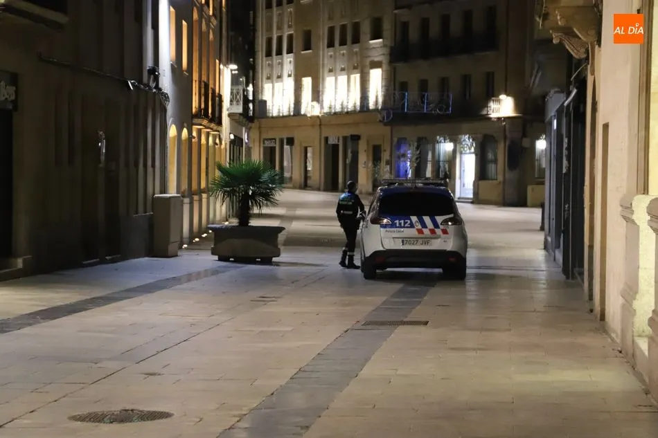 Foto 4 - La Polic&iacute;a Local despliega sus controles en Salamanca para vigilar el toque de queda