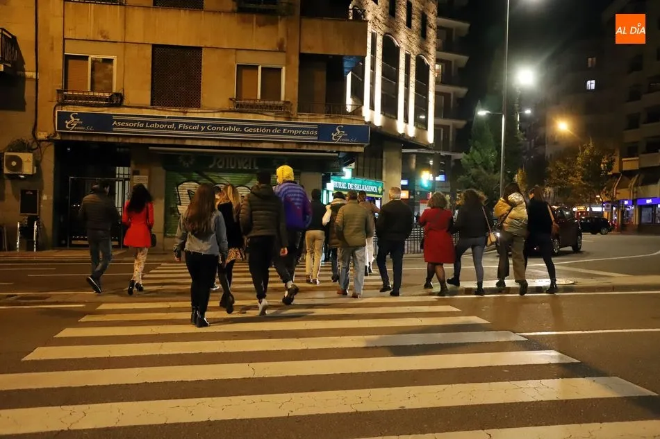 Foto 3 - Ambiente festivo desde algunos balcones en pisos c&eacute;ntricos de la ciudad