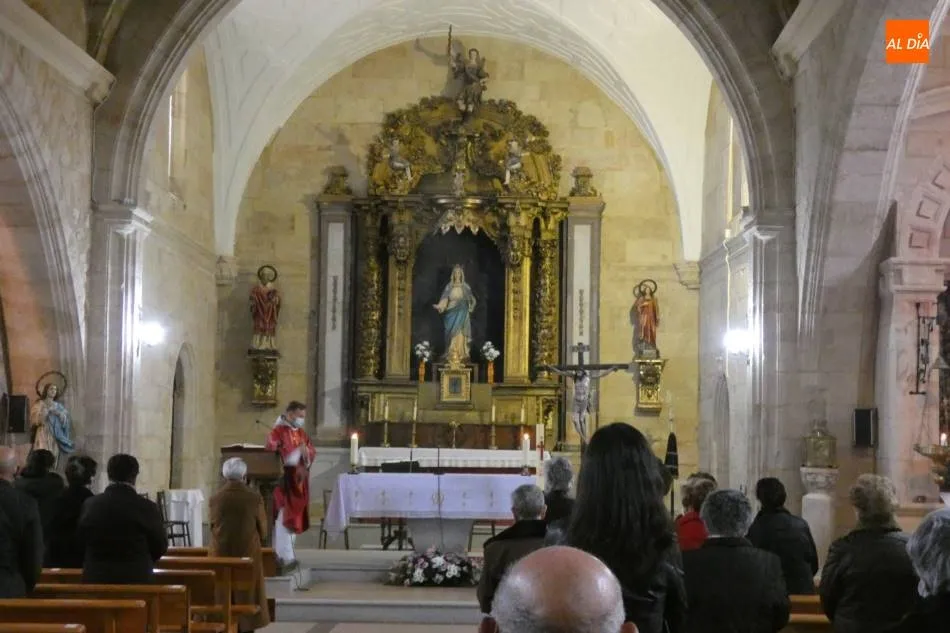 Foto 2 - Devoci&oacute;n al Sant&iacute;simo Cristo de Hornillos sin procesi&oacute;n    &nbsp;  