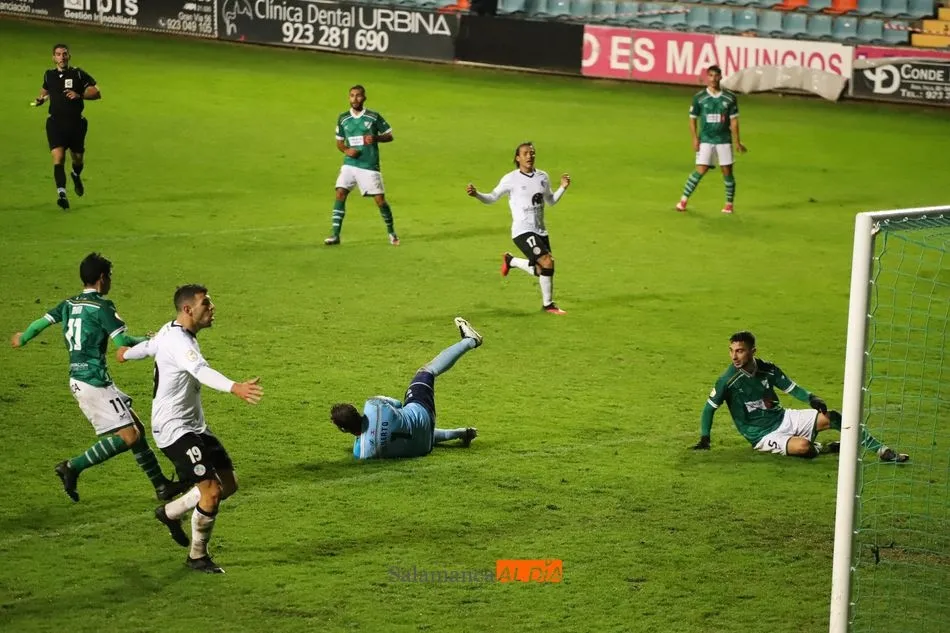 Foto 3 - Dos zarpazos con sabor mexicano de &lsquo;Puma&rsquo; y Jorge Mora le dan la victoria al Salamanca UDS...