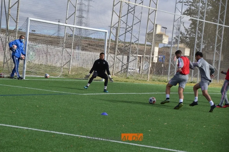 Foto 11 - Amaro se retira del entrenamiento del Salamanca UDS por molestias