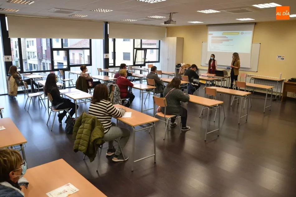 Foto 3 - Salud Mental Salamanca ofrece el primero de una serie de talleres sobre la materia  