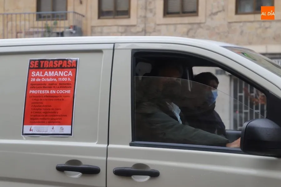 Foto 9 - Caravana de hosteleros salmantinos para pedir m&aacute;s ayudas y menos restricciones a sus negocios
