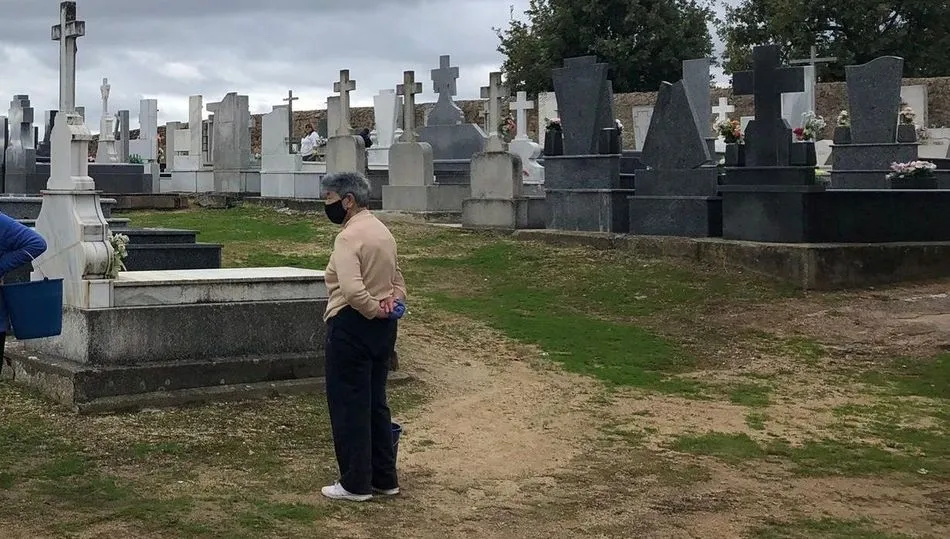 El alcalde apela a la responsabilidad de los vecinos durante la celebración de Todos los Santos