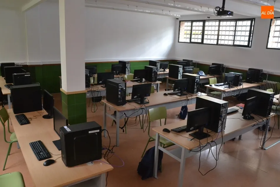 El IES Fray Diego Tadeo estrena el nuevo aula de su ciclo formativo  