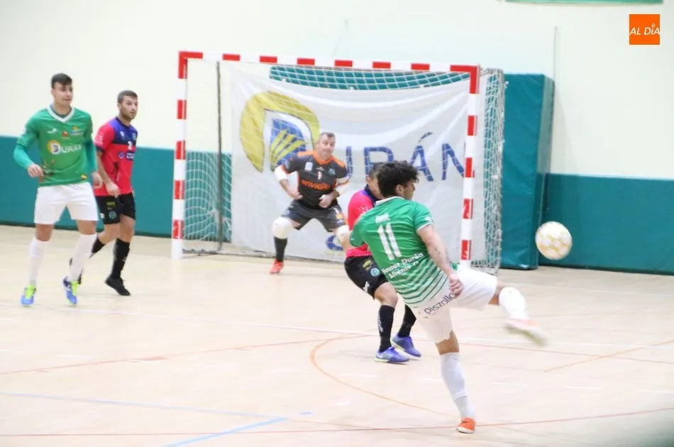 Foto 4 - El Piensos Dur&aacute;n Albense se gana seguir so&ntilde;ando con la Copa del Rey (2-1)