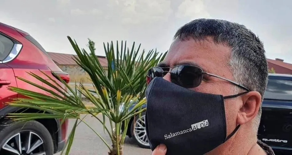 Juan Carlos López Pinto, con la mascarilla de Salamancartv Al Día
