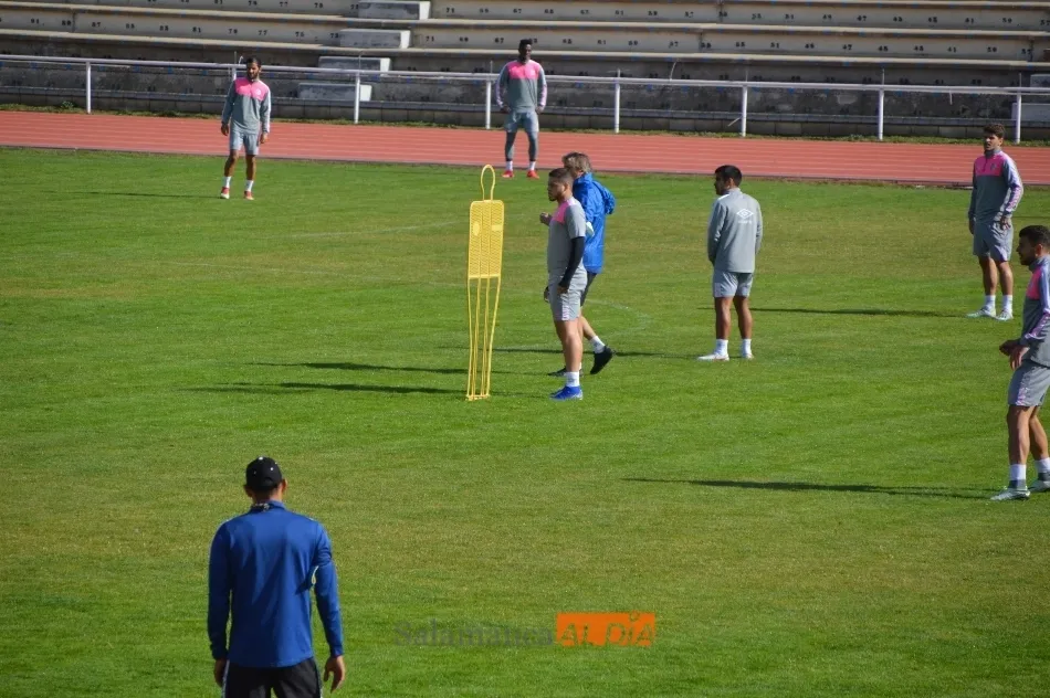 Sergio Egea, junto al brasileño Jorge Pedra, durante la sesión de este jueves en Las Pistas / Carlos Cuervo
