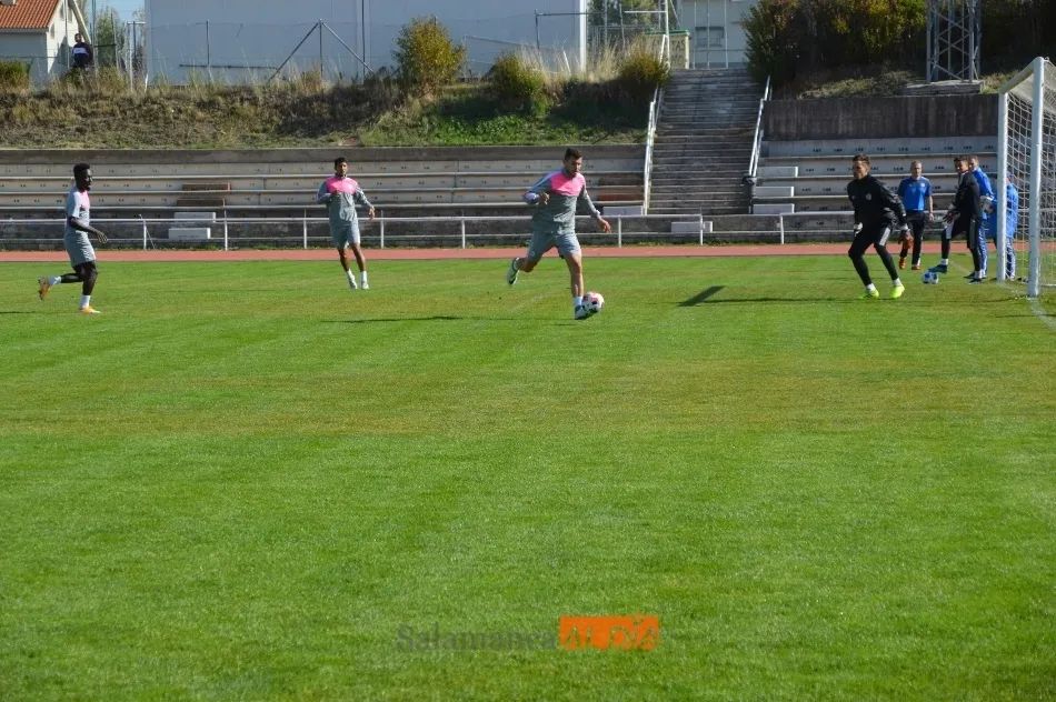 Foto 10 - Egea cambia Las Pistas por el Helm&aacute;ntico a media sesi&oacute;n de entrenamiento para trabajar a fondo la ...