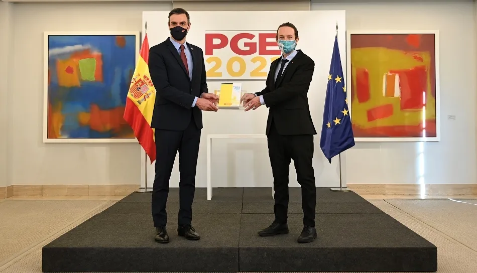 Pool Moncloa | Borja Puig de la Bellacasa