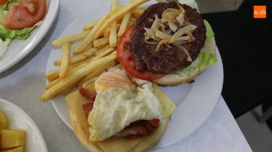 Foto 10 - Cafeter&iacute;a Amnesia te lleva tu pedido de comida r&aacute;pida&nbsp;a casa en Vitigudino  