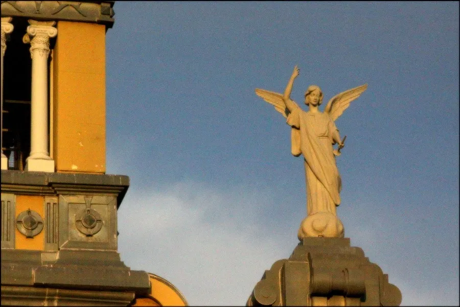 Foto 4 - El vuelo de los &aacute;ngeles de piedra