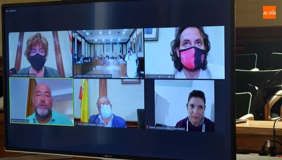 Las reuniones virtuales se imponen en la actividad municipal del último mes