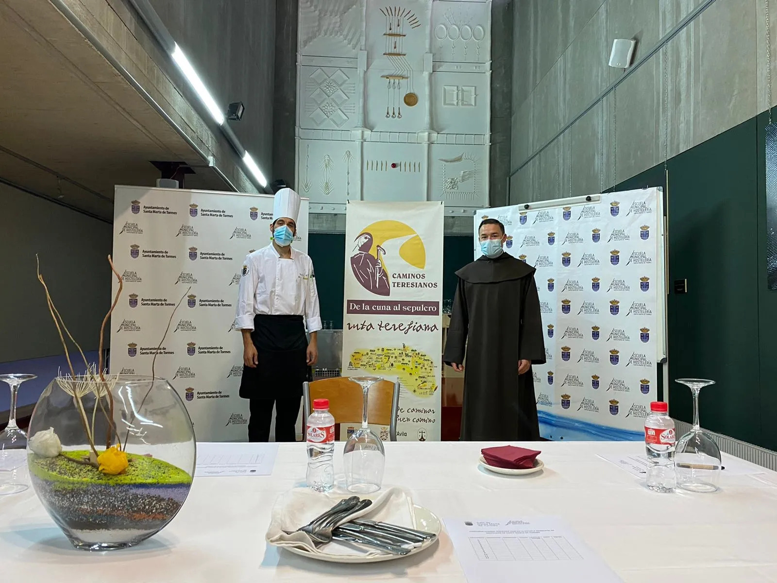 Foto 2 - Realizada la cata del I Concurso de Pinchos de Gastronom&iacute;a Carmelitana organizado por la...
