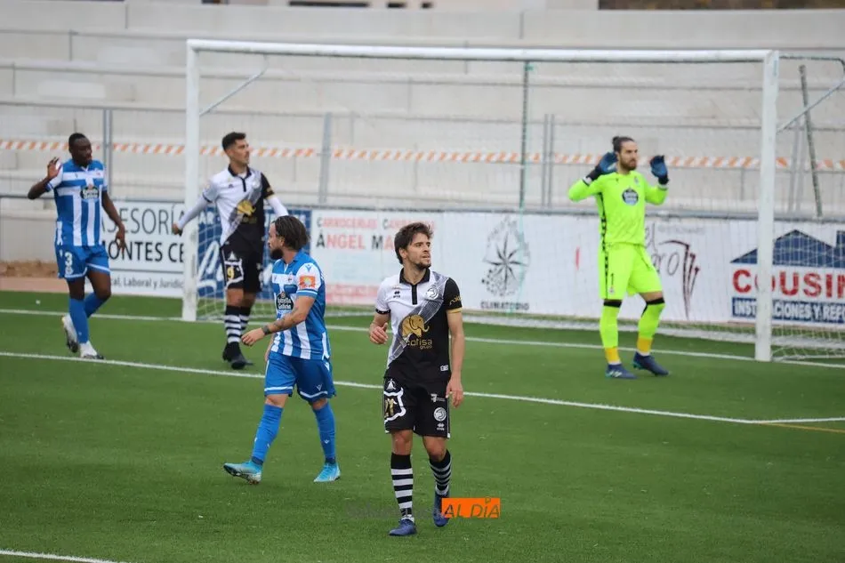 Foto 11 - Al D&eacute;por le basta con un minuto para ganar a Unionistas (0-1)