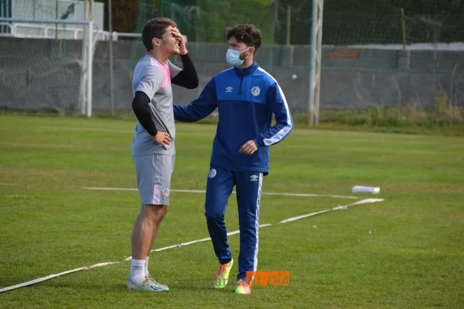 Foto 2 - Amaro queda KO y al borde de las l&aacute;grimas en el entrenamiento: "Me he roto, me he roto"