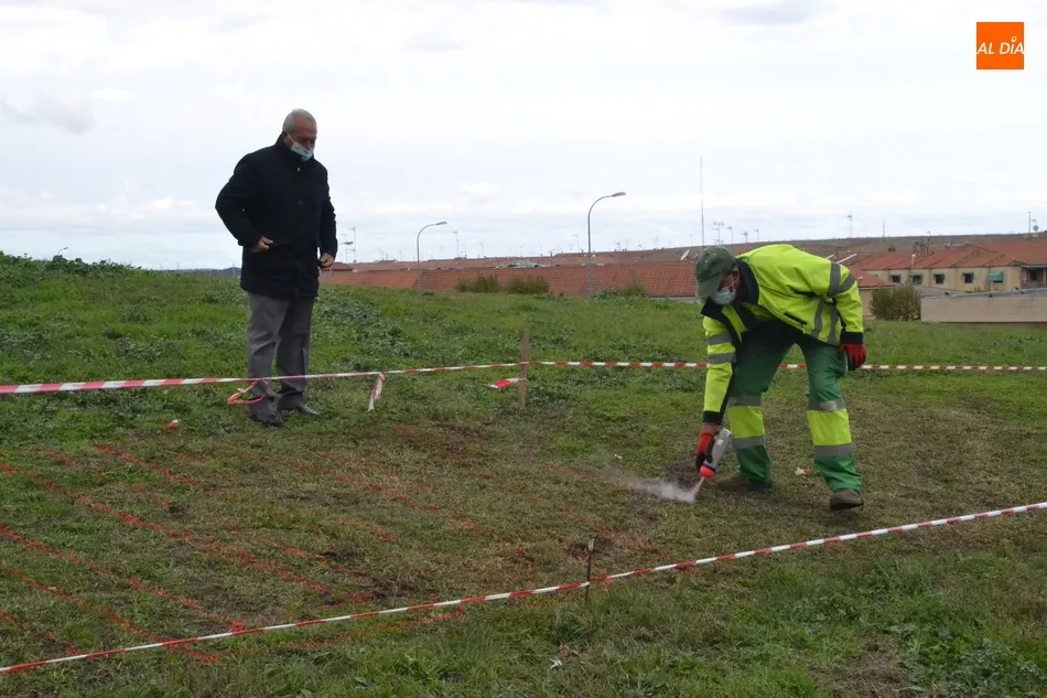 El Ayuntamiento prepara una composición en el glacis para que sea captada por el helicóptero de...