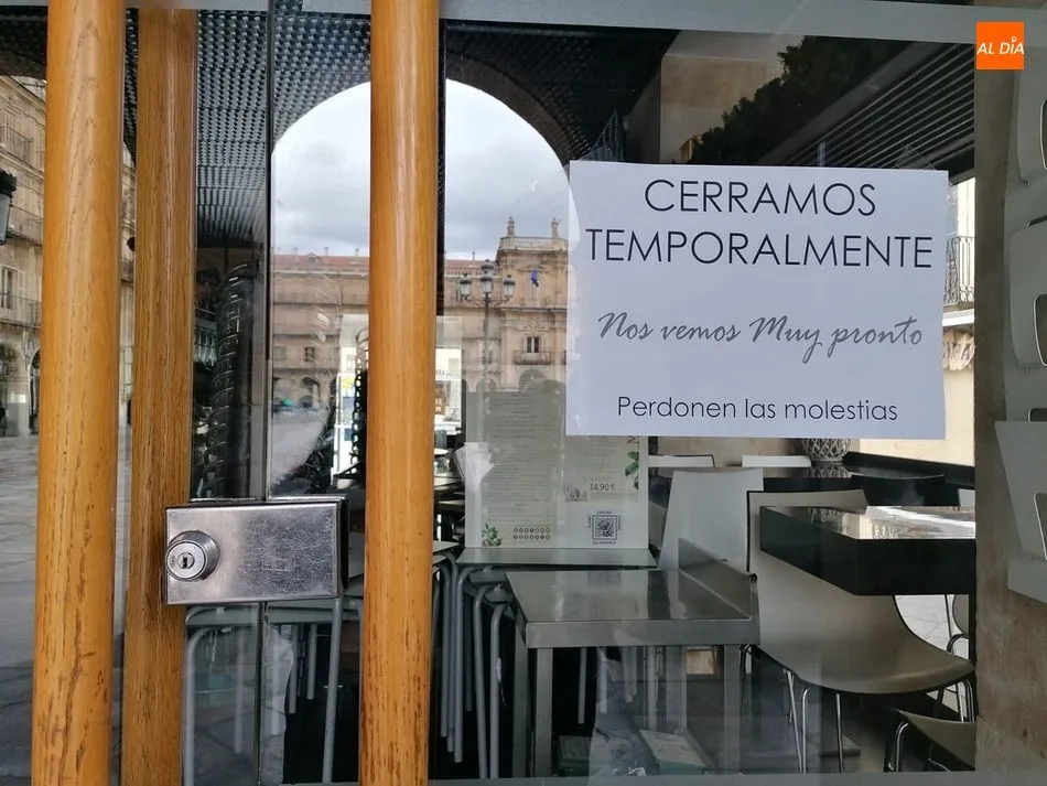 Foto 4 - &ldquo;Volveremos en cuanto nos dejen&rdquo;: los mensajes de despedida de los hosteleros salmantinos  