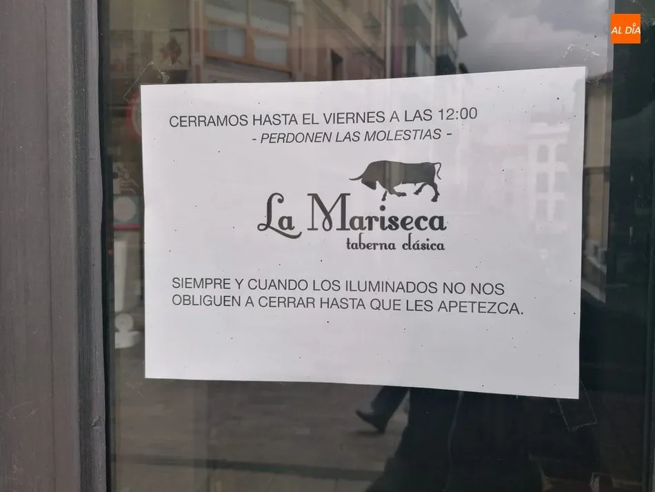 Foto 2 - &ldquo;Volveremos en cuanto nos dejen&rdquo;: los mensajes de despedida de los hosteleros salmantinos  
