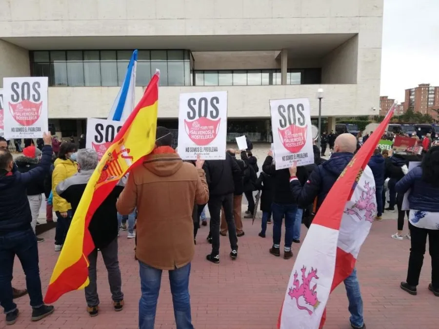 Foto 6 - &lsquo;Sin hosteler&iacute;a no hay vida&rsquo;, el clamor de los profesionales del sector ante la Junta