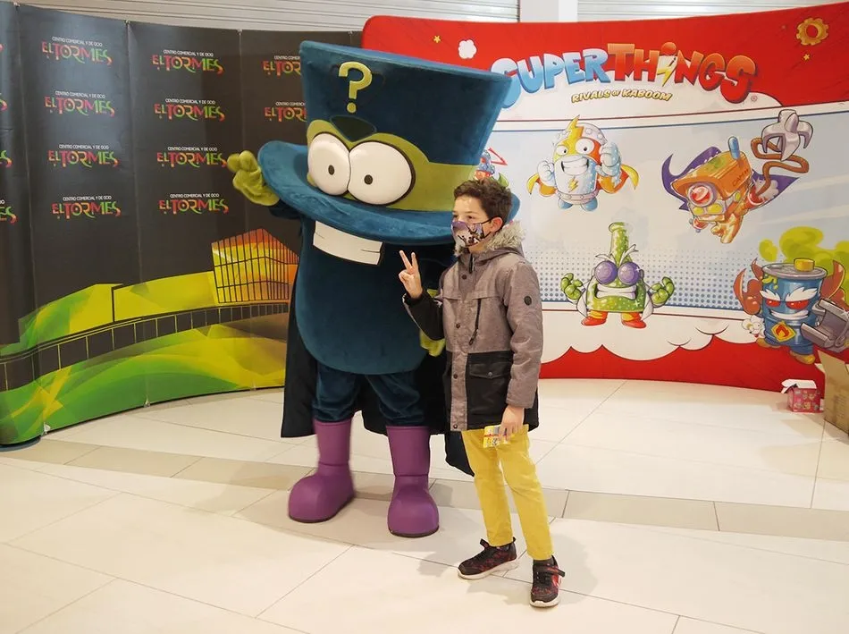 Foto 5 - Los SuperThings causan sensaci&oacute;n en el Centro Comercial El Tormes
