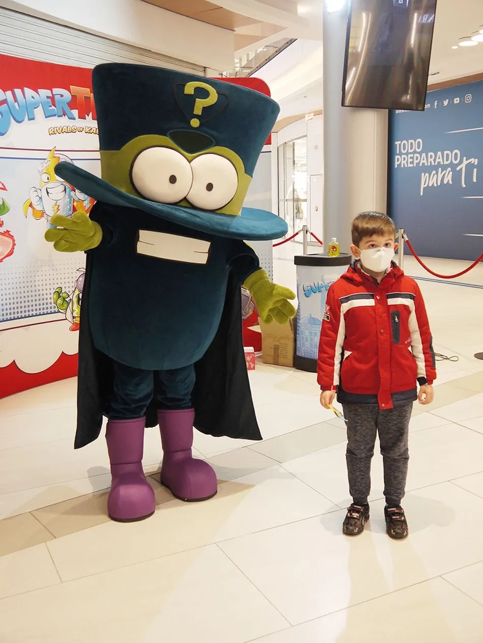 Foto 2 - Los SuperThings causan sensaci&oacute;n en el Centro Comercial El Tormes