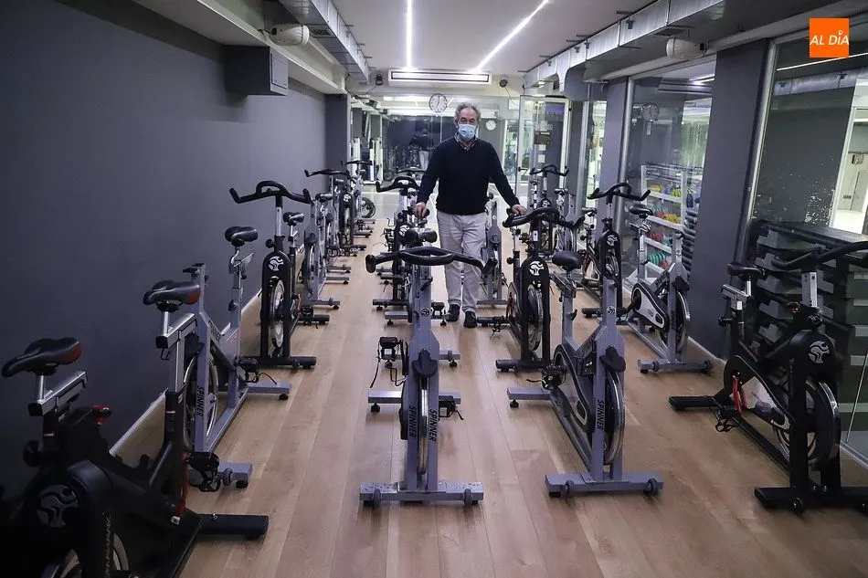 Javier Sanz, en una de las salas del Gimnasio Kata Centro. Fotos: Lydia González
