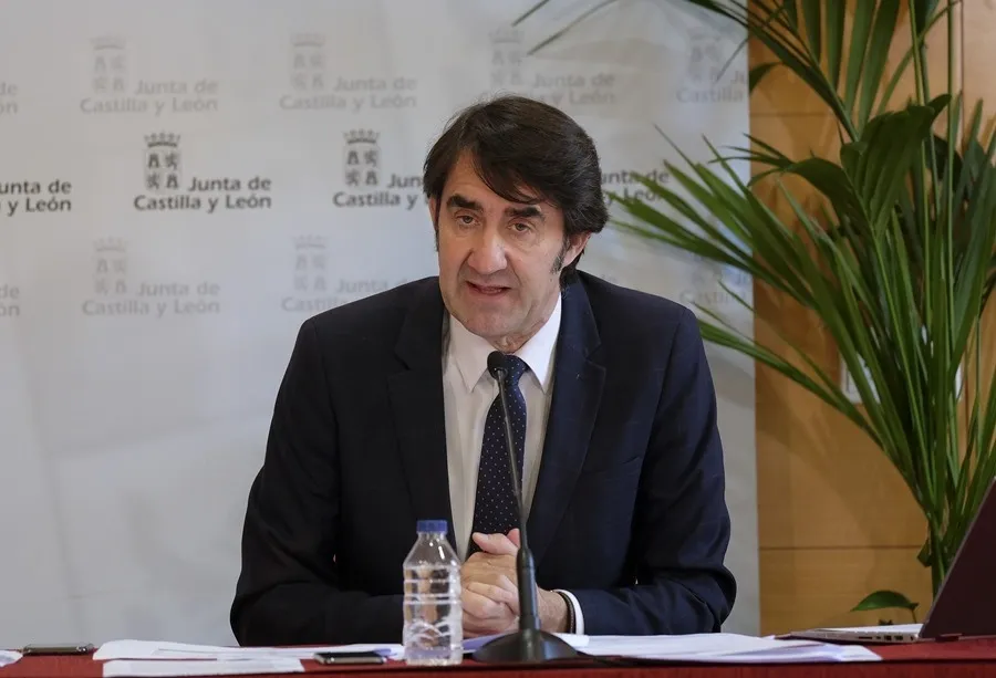 El consejero de Fomento y Medio Ambiente, Juan Carlos Suárez-Quiñones Fernández