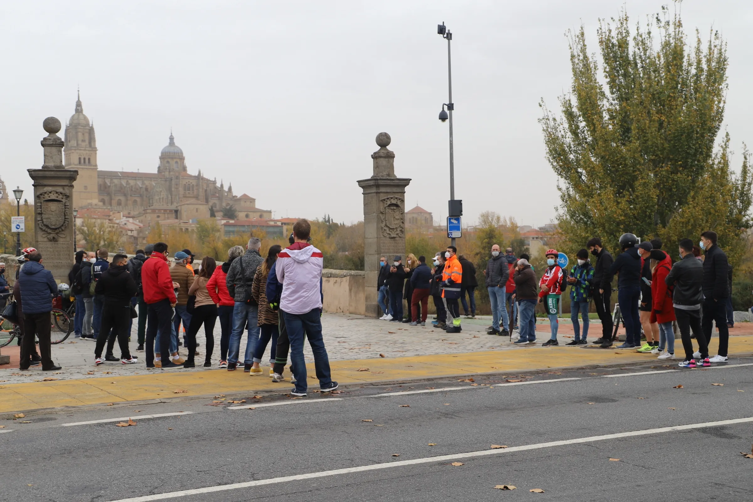 Foto 10 - Los amantes charros de la bicicleta se echan a la calle para disfrutar del paso de La Vuelta por...