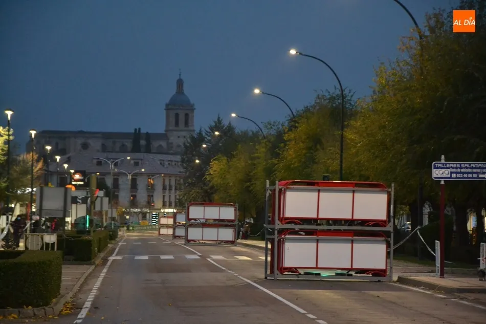 Foto 3 - Perico Delgado, estrella en la veloz post-etapa que acab&oacute; con una tremenda tormenta  