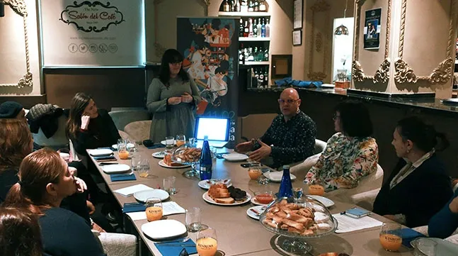 Un instante de los desayunos ganadores de dos premios Gutenberg - USAL