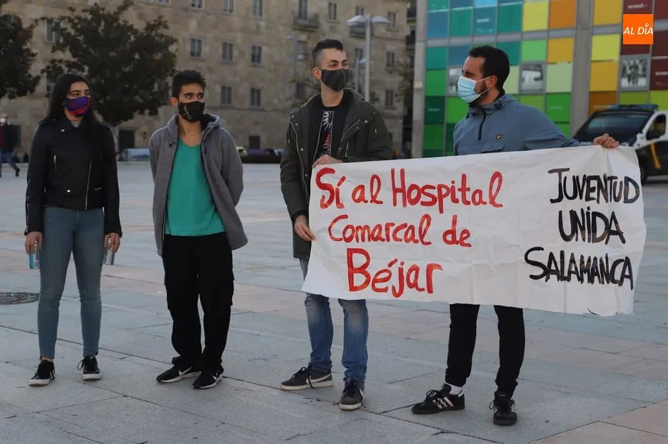 Foto 4 - La Plaza de la Concordia acoge una protesta en defensa de la sanidad p&uacute;blica