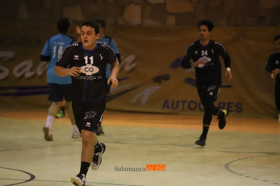 Foto 11 - El BM Salamanca regresa al R&iacute;o Tormes a lo campe&oacute;n: s&oacute;lida victoria ante la Universidad de...