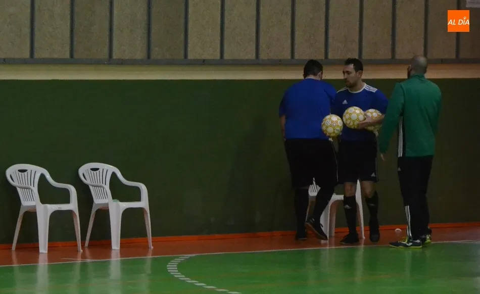 Foto 7 - El Pabell&oacute;n de Conde de Fox&aacute; vuelve a acoger un partido oficial de f&uacute;tbol sala 8 meses despu&eacute;s  