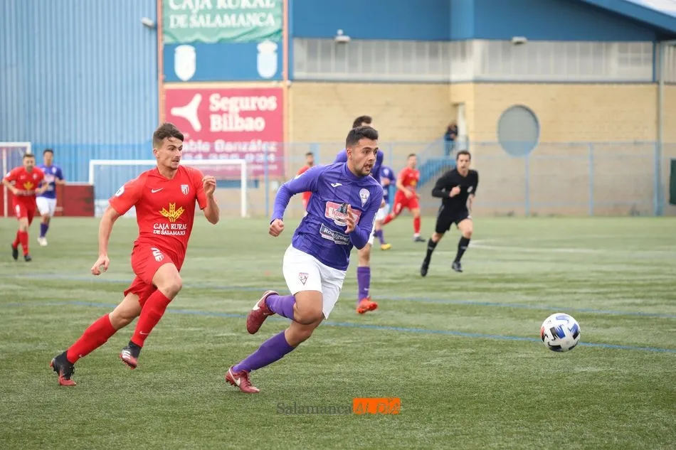 Foto 6 - Dura derrota del filial del Salamanca UDS a manos del Astorga (3-0); triunfo del Santa Marta (2-0)