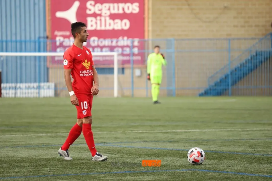 Foto 4 - Dura derrota del filial del Salamanca UDS a manos del Astorga (3-0); triunfo del Santa Marta (2-0)