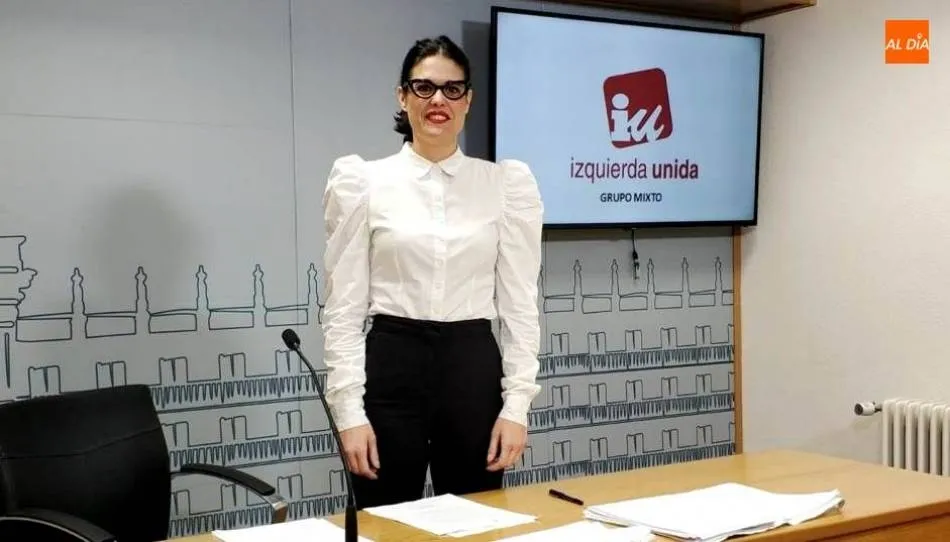 Virginia Carrera, concejal de IU en el Ayuntamiento de Salamanca