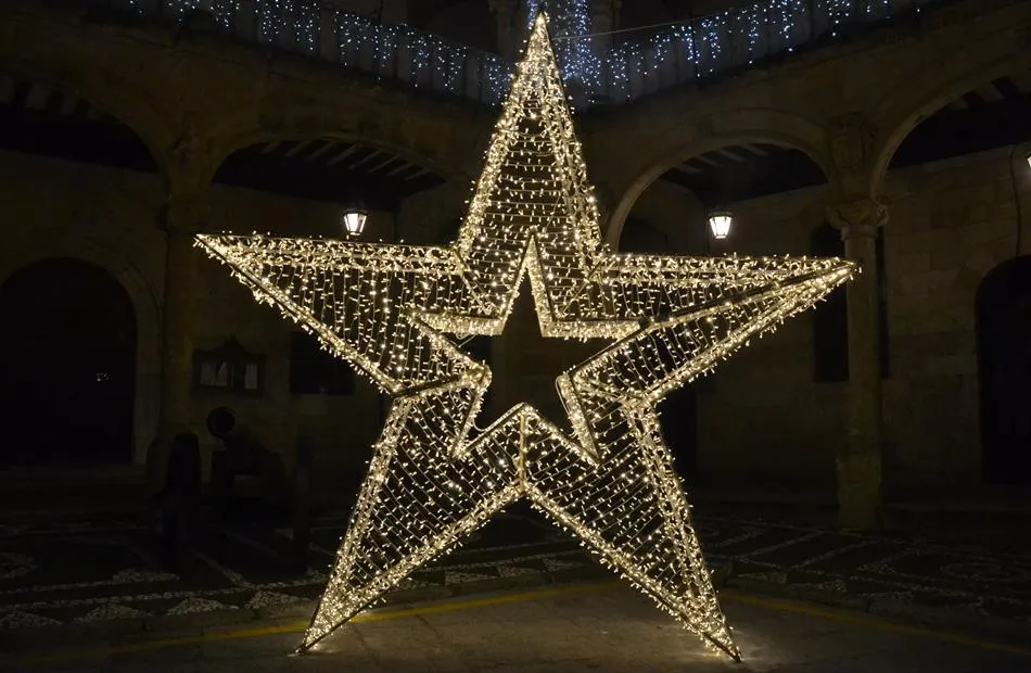 Ciudad Rodrigo sí tendrá alumbrado navideño, aunque menos del previsto  