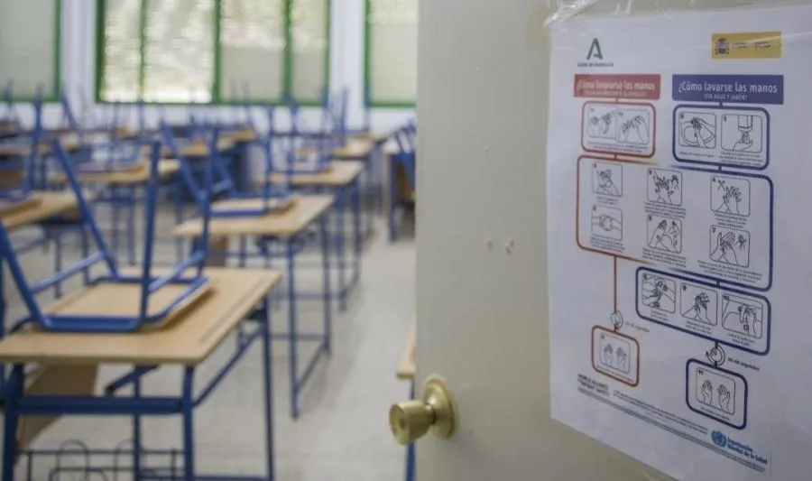 La Junta de Castilla y León recuerda a los padres de los niños que estén pendientes de resultados de PCR que no los lleven a su centro educativo hasta que no termine el periodo de cuarentena