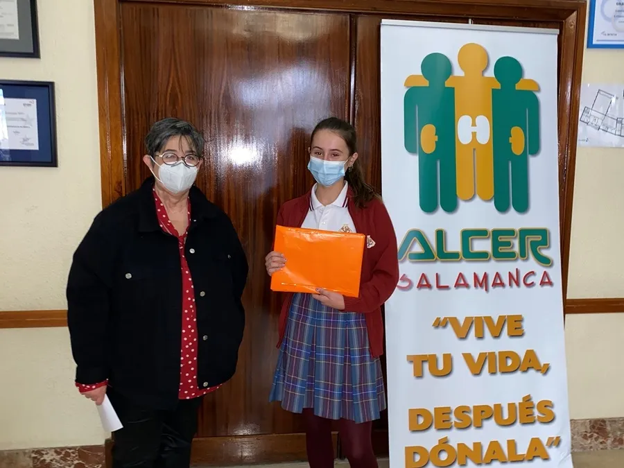 Foto 2 - Alumnos del colegio San Juan Bosco triunfan en el certamen de dibujo y relatos de Alcer