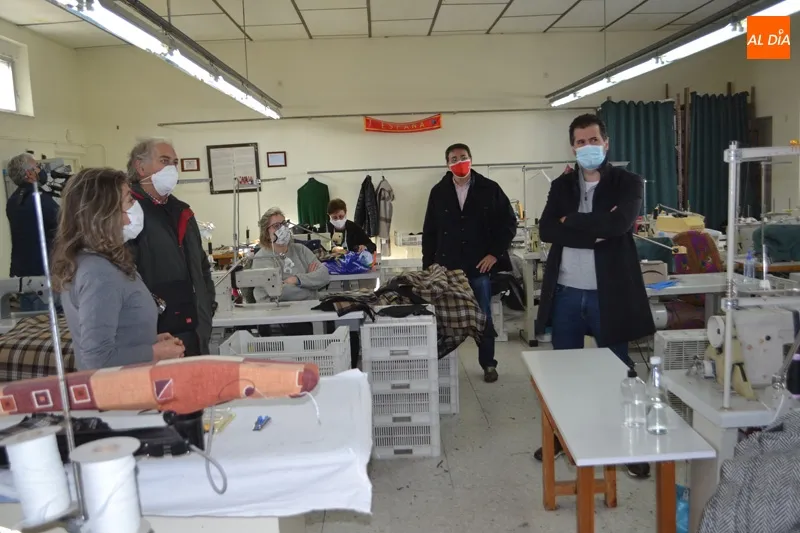 Foto 11 - Tudanca pide &ldquo;humildad y menos soberbia&rdquo; a la Junta durante su visita a Macotera&nbsp;