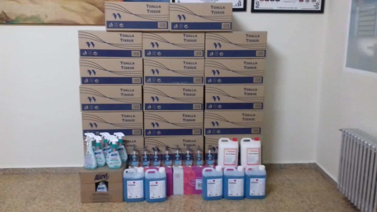 Material donado por la Asociación de Madres y Padres