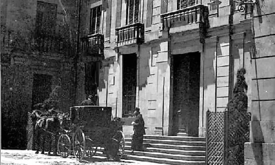 El Palacio Episcopal, parte de la historia de la ciudad y de España