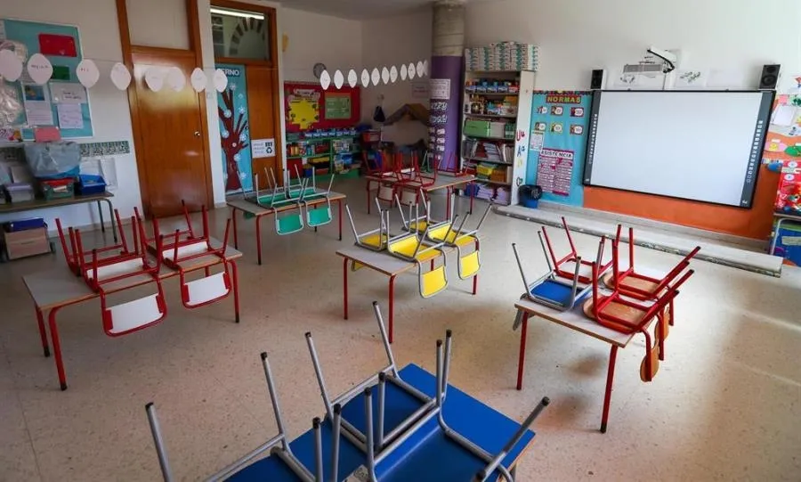 La Junta de Castilla y León recuerda a los padres de los niños que estén pendientes de resultados de PCR que no los lleven a su centro educativo hasta que no termine el periodo de cuarentena