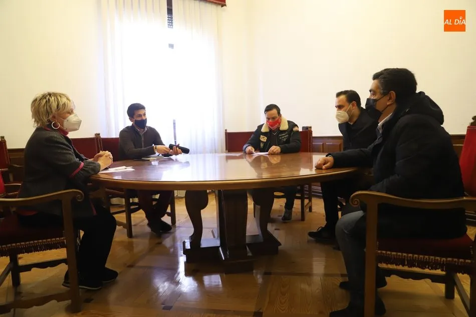 Foto 4 - Nueva manifestacion de hosteleros salmantinos que reclaman ayudas directas y su derecho a trabajar