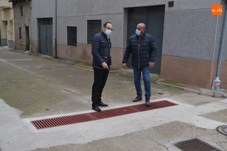 Foto 4 - El Ayuntamiento crea nuevos tragantes en varios puntos para reducir el riesgo de las lluvias...