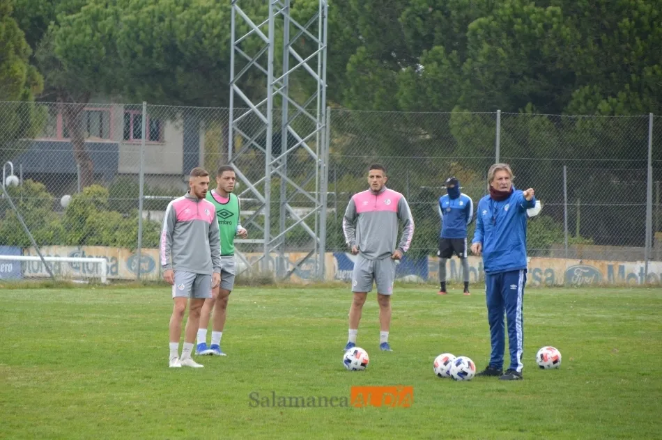 Foto 5 - El Salamanca UDS despide los entrenamientos con goles, alegr&iacute;a y las ausencias de Mora, Puma y...