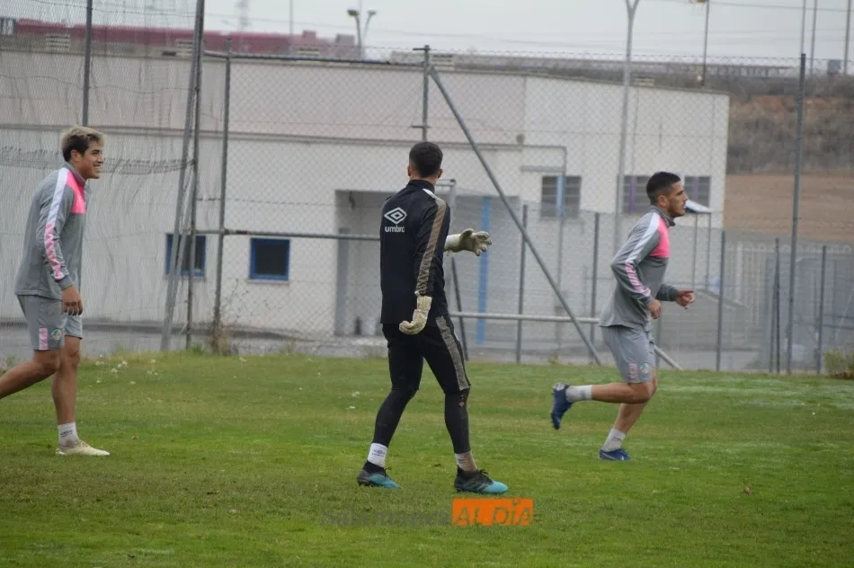 Foto 3 - El Salamanca UDS despide los entrenamientos con goles, alegr&iacute;a y las ausencias de Mora, Puma y...